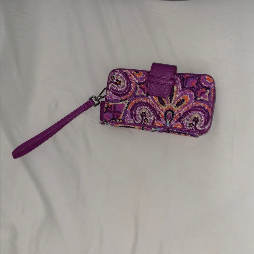 • Wristlet wallet •